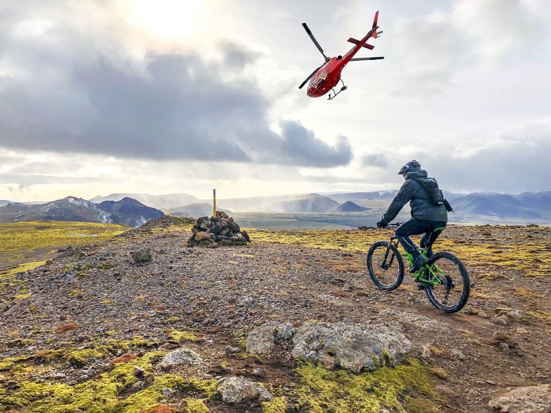 Mitt Walging Maria Lava Trails / Heli Biking MTB Iceland - Icebike Adventures